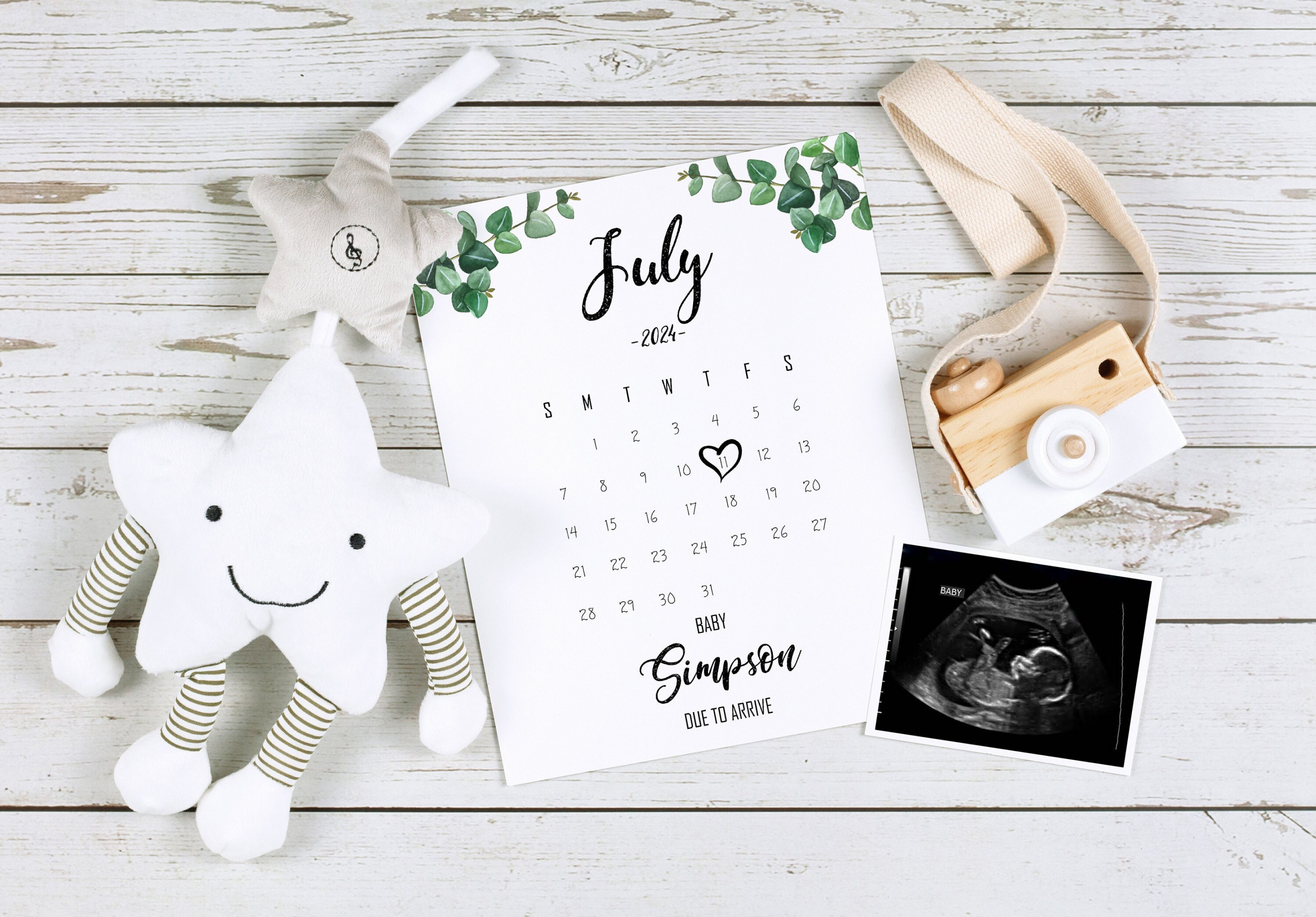 JULY  Custom PREGNANCY ANNOUNCEMENT Calendar, Social Media