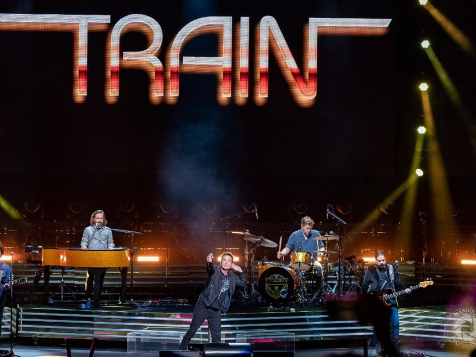 Train (Concert), Xfinity Theatre, Hartford,  August